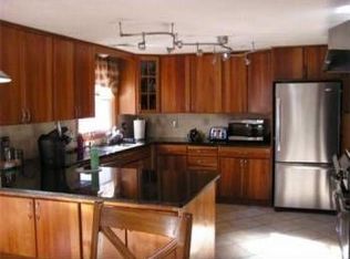 2 Dinanno Rd, Stoneham, MA 02180