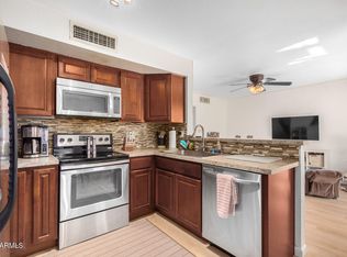 3817 W Camino Del Rio, Glendale, AZ 85310