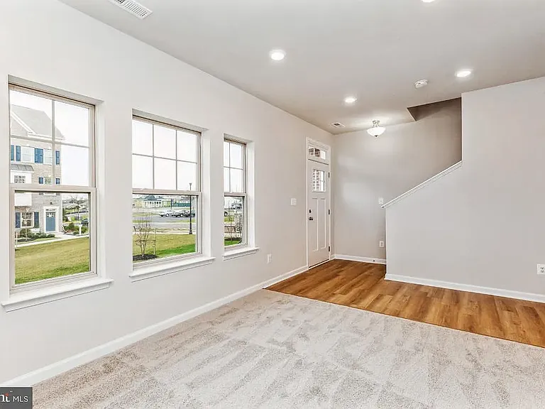 9304 Barnes Loop — Photo 6