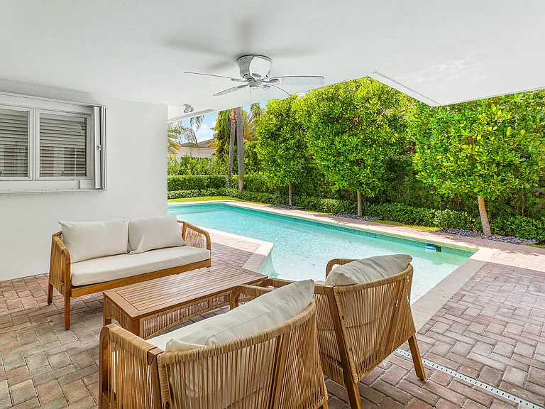 1251 Thatch Palm Dr — Photo 16