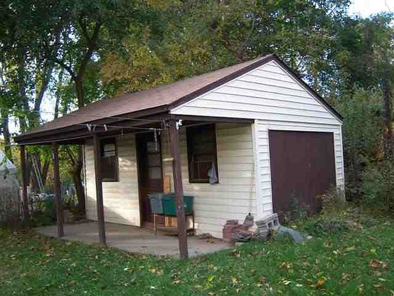 3rd image of 213 WASHINGTON Avenue
