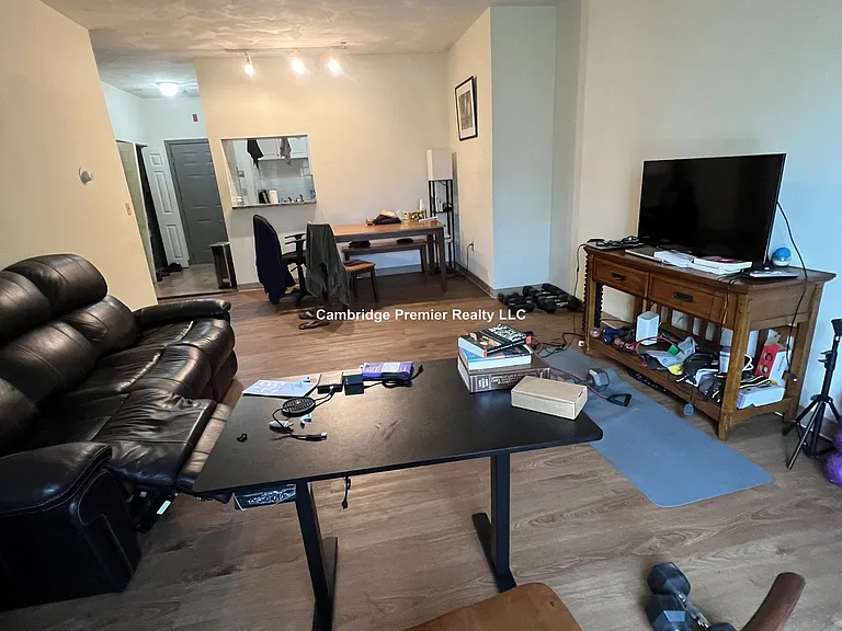 375 Highland Ave #2 — Photo 22