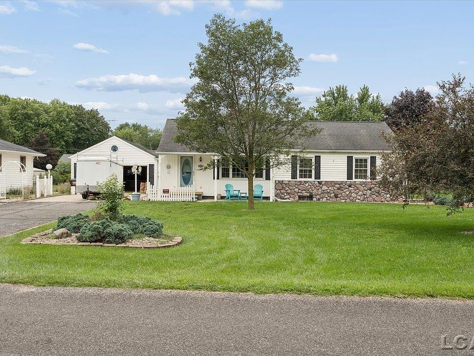 1st image of 2334 Sunset Ln