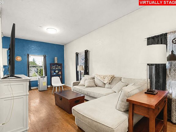 3rd image of 16816 SE Stark St