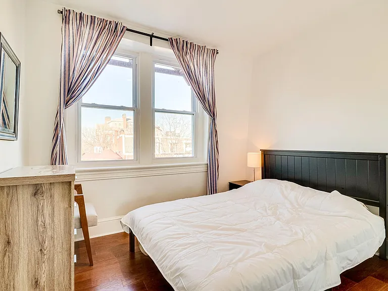 409 Constitution Ave NE #4 — Photo 8