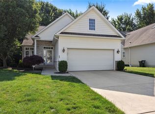 652 Lakeside Dr, Avon Lake, OH 44012