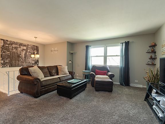 2nd image of 525 N Kenneth Ct