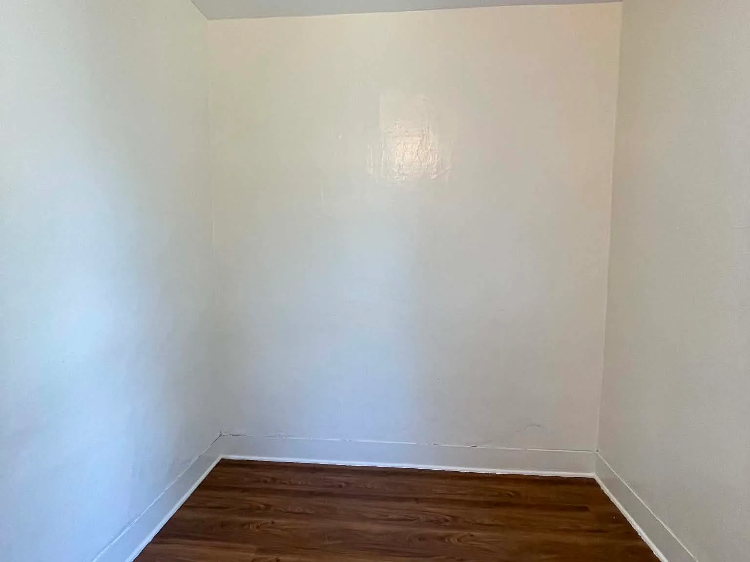 4 bed, 1000 sqft, $1,300 — Photo 4