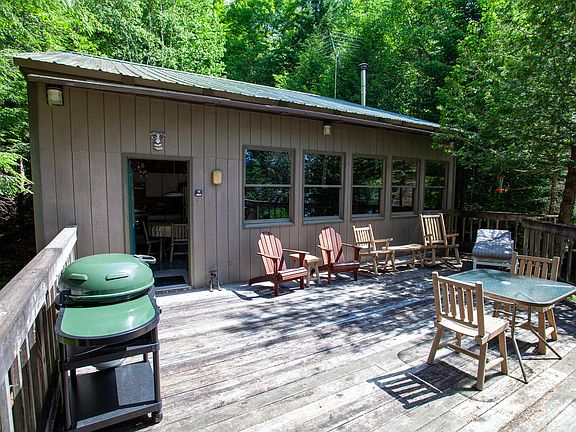 3rd image of 12 George & Bliss Ln #412