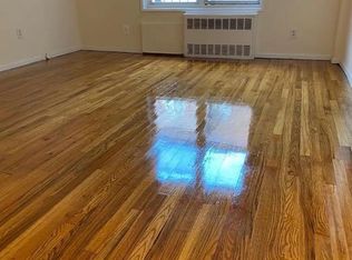 14209 Barclay Ave #7N, Flushing, NY 11355