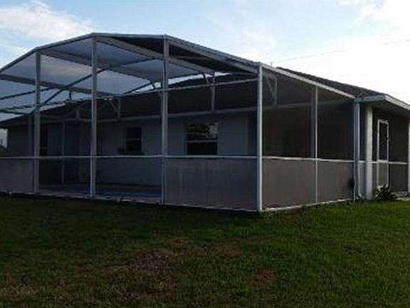 3rd image of 800 San Pedro Ct