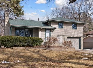 2908 Sumter Ave N, New Hope, MN 55427