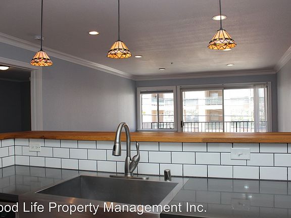 5th image of 3815 Georgia St APT 304