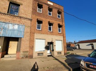 328 Erie St S #B, Massillon, OH 44646