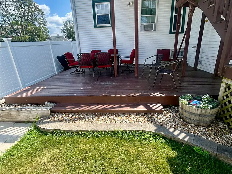11 Haseltine St #B — Photo 2
