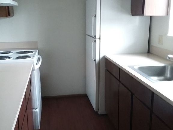 5th image of 610 E Pioneer Ave APT 12