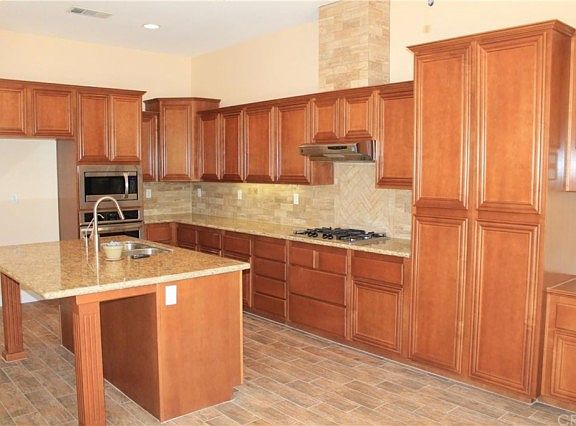4th image of 33739 Emerald Creek Ct