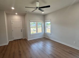 623 Cosmos St, Centerton, AR 72713