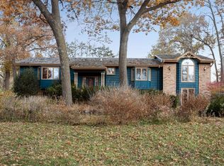 7024 Dakota Ave, Chanhassen, MN 55317