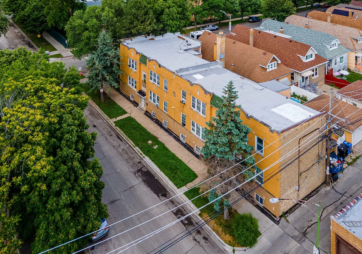 1 bed, 900 sqft, $1,350 — Photo 2