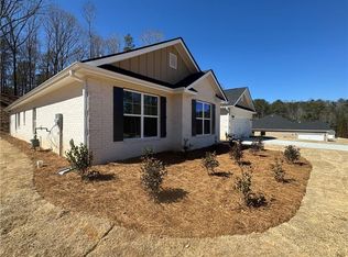 5311 Tuscany Dr, Douglasville, GA
