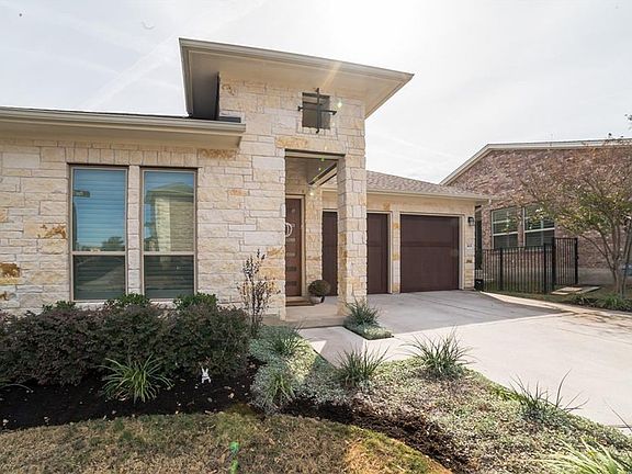2nd image of 1001 Paul Thomas Dr