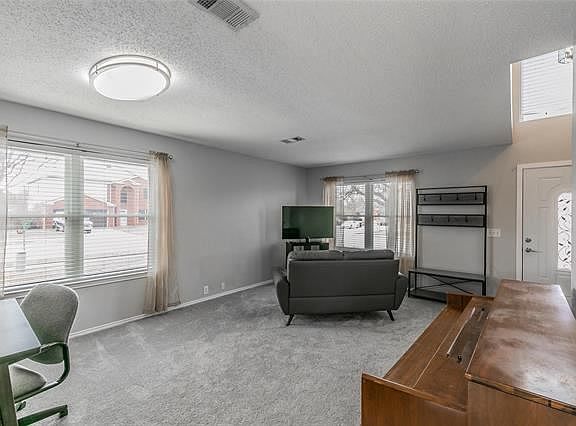 4th image of 3209 Pinehurst Ct