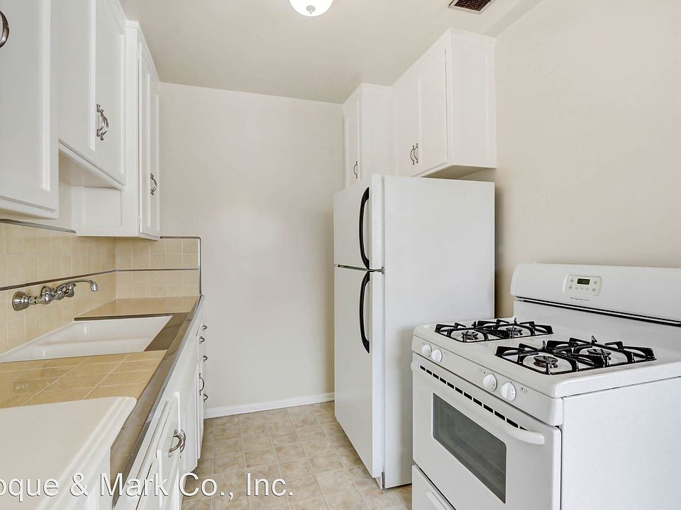 1st image of 3144 S Barrington Ave APT K