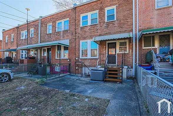 6426 Odonnell St — Photo 35