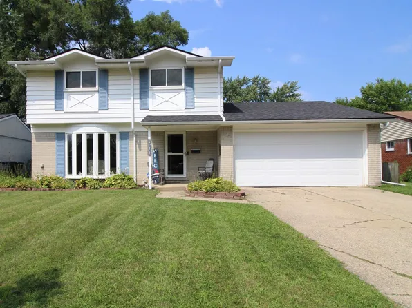 40251 Diane Dr, Sterling Heights, MI 48313