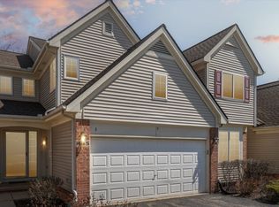 445 Lilly View Ct, Howell, MI 48843