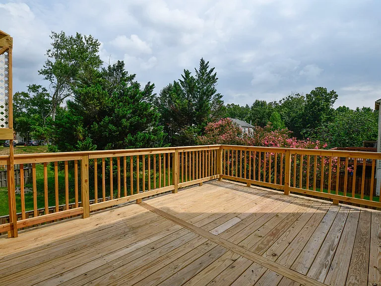 10709 Gideon Ct — Photo 12