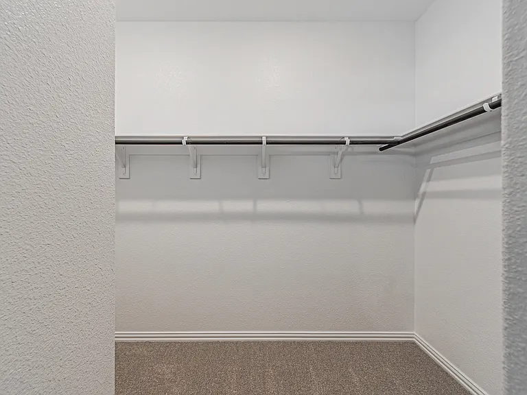 801 Leavenworth Dr — Photo 26
