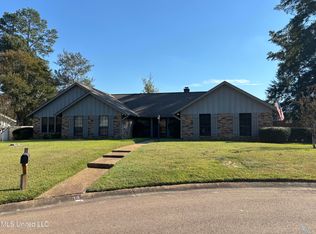 233 Greenfield Pl, Brandon, MS 39047