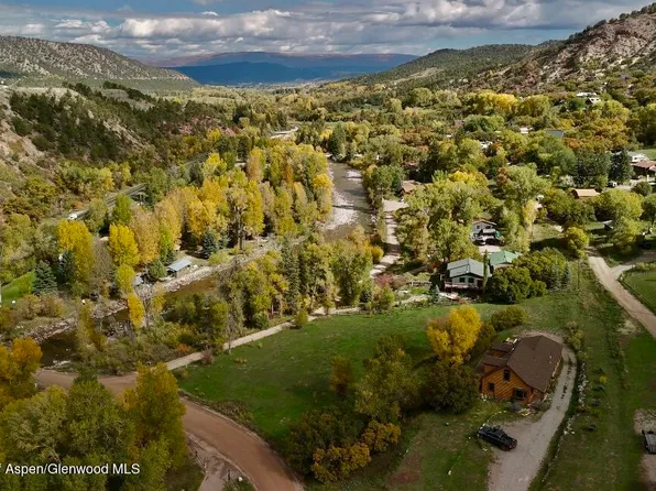 34 Riverside Rd, Carbondale, CO 81623