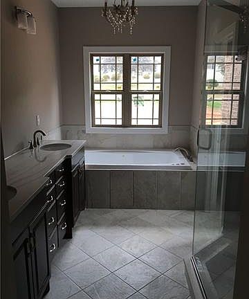 4th image of 1067 Sprucewood Ln