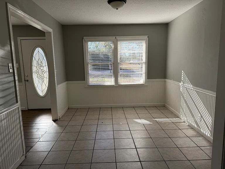 302 Harris Blvd — Photo 8