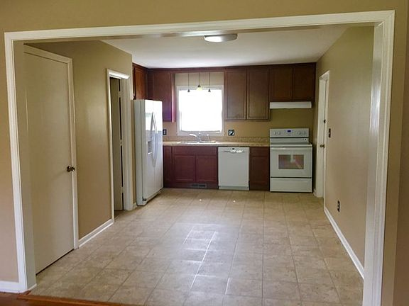 5th image of 2522 Baylor Pl