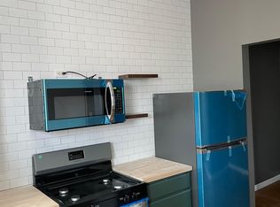 3240 S Morgan St #2F, Chicago, IL 60608