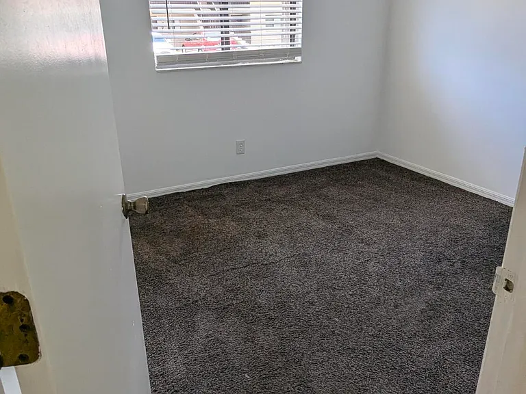 1606 University Ln #1403 — Photo 12