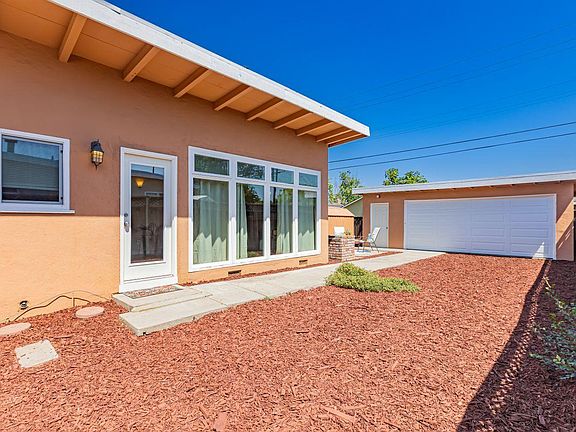 4th image of 751 Los Padres Blvd