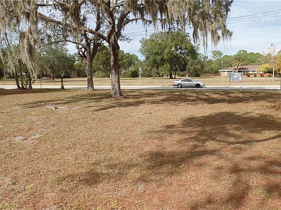 3rd image of 593 Debary Ave