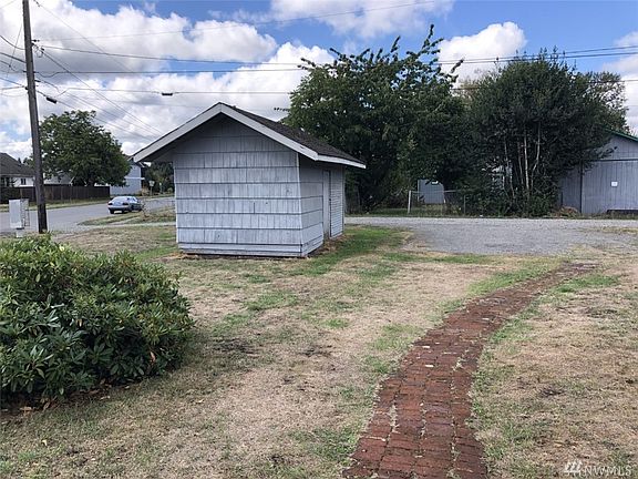 5th image of 1301 Crescent Ave
