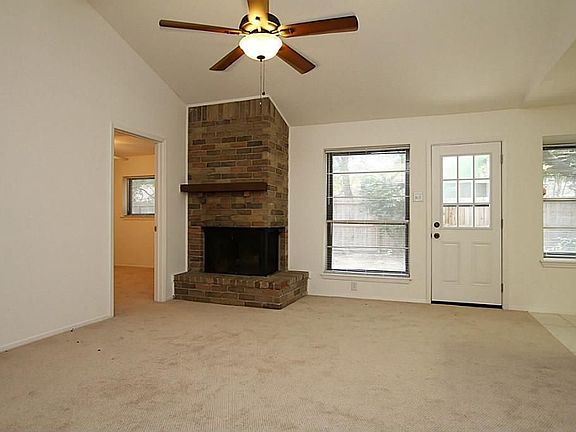 3rd image of 9911 Enchanted Stone Dr