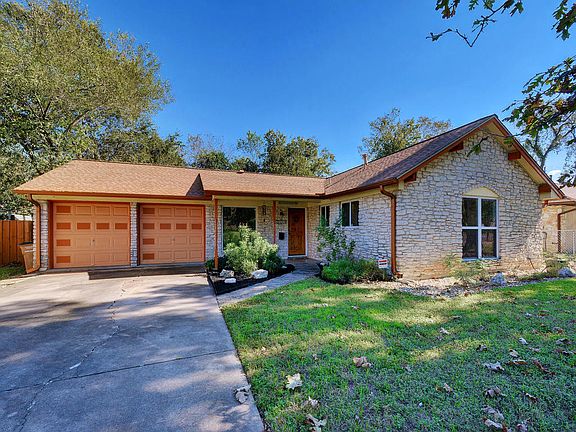 3rd image of 5500 Salem Walk Dr