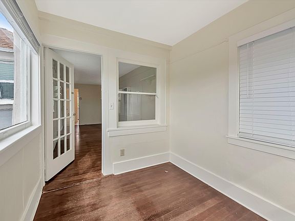 4th image of 4118 Moraga St