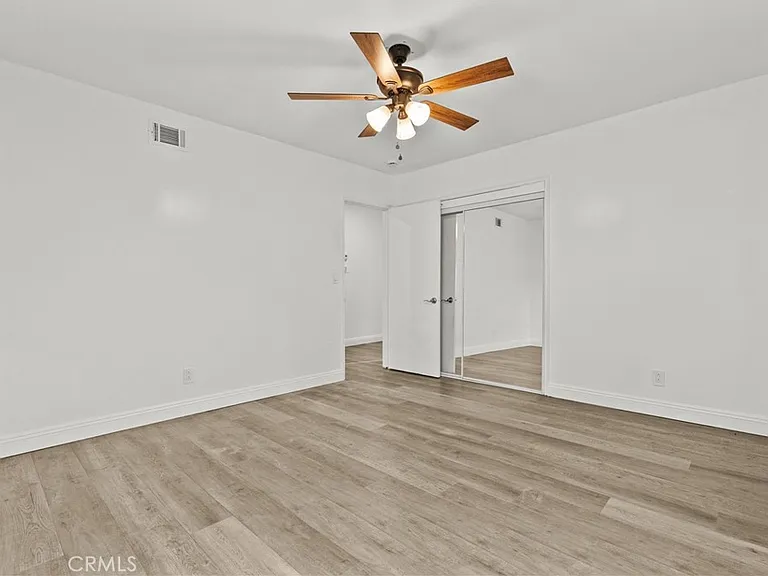 9724 Bothwell Rd — Photo 25