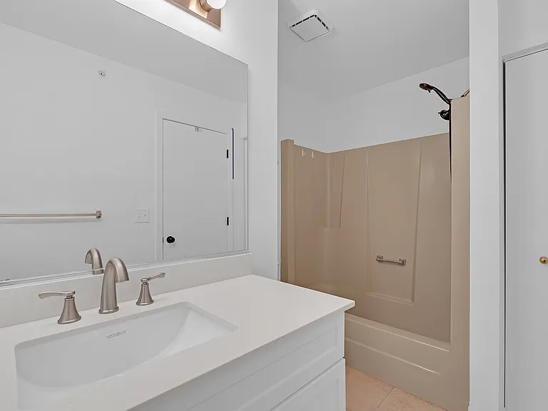 1423 Bangor Ln — Photo 22