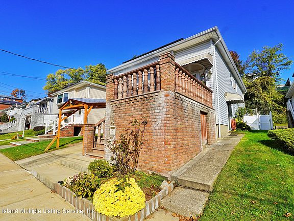 3rd image of 39 Urbana St