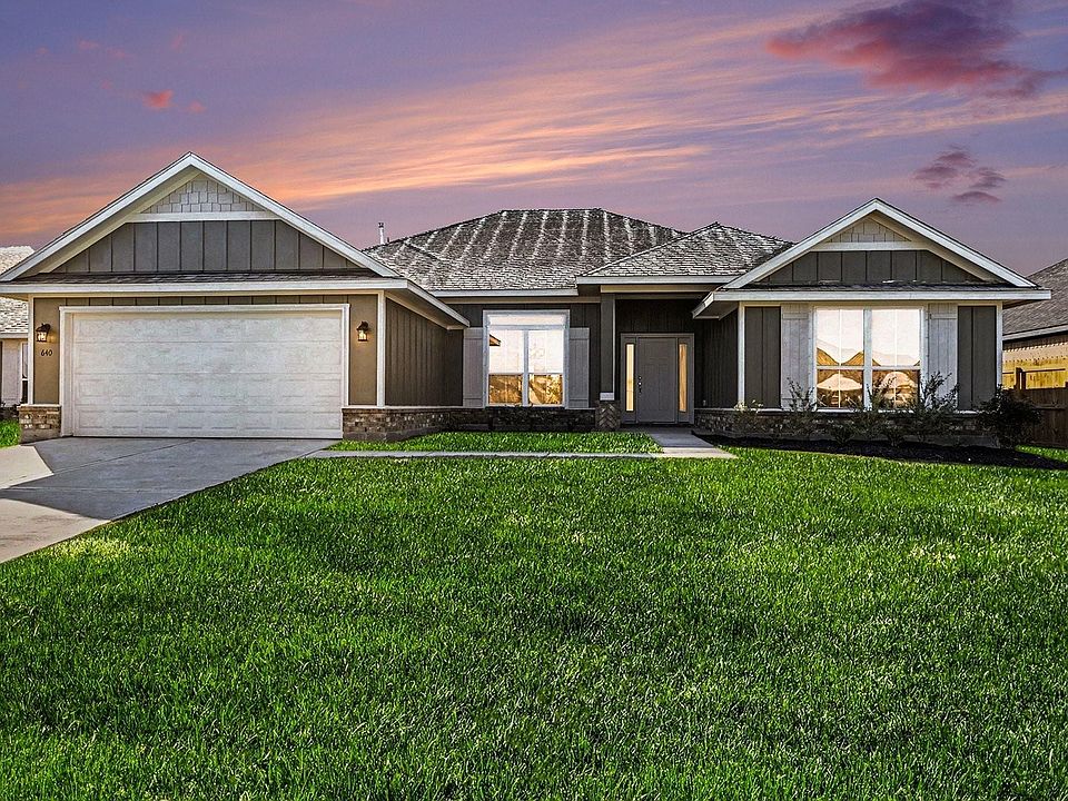 1st image of 640 Greystone Ln